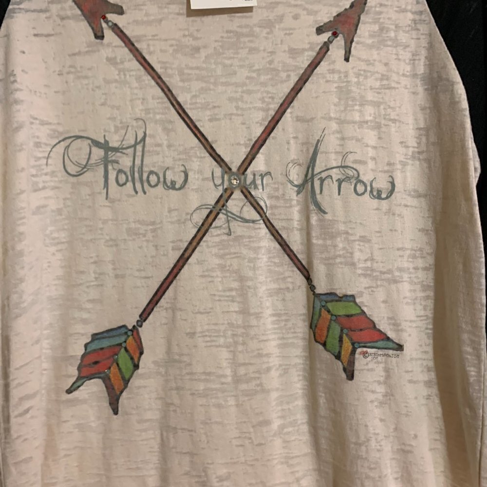 XOXO Art & Co. Graphic Design Jersey Crew Neck. "Follow Your Arrow" Size Medium - Picture 3 of 7